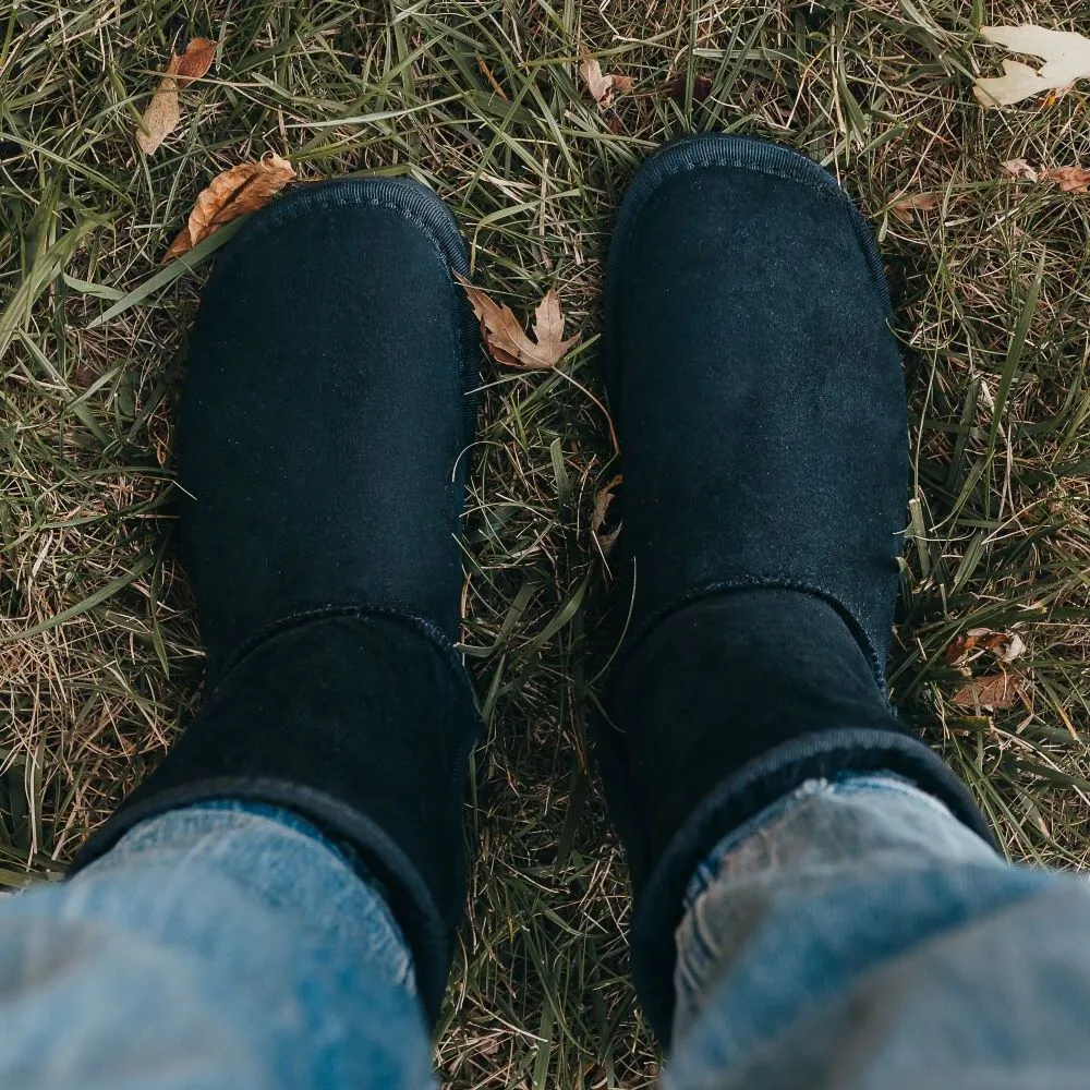 Zeazoo Dingo Adult Sheepskin Barefoot Boot